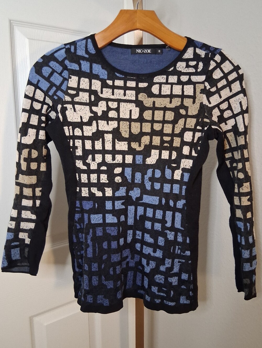 Nic + Zoe Blue And Black Printed Long Sleeve Shirt XS